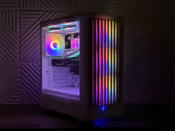 RTX 4070 | RYZEN 7700 | 32GB 6400CL32 | 2TB NVME | WIFI