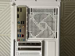 RTX 4070 | RYZEN 7700 | 32GB 6400CL32 | 2TB NVME | WIFI